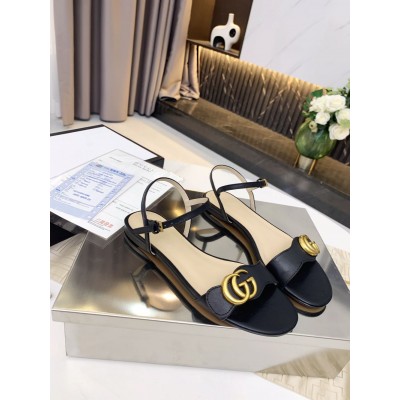 Gucci Flat Sandals in Black Leather with Double G