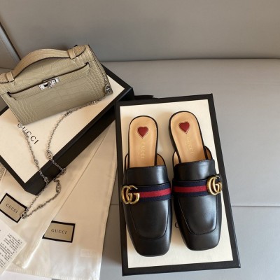 Gucci Women Slippers in Black Leaher with Signature Web